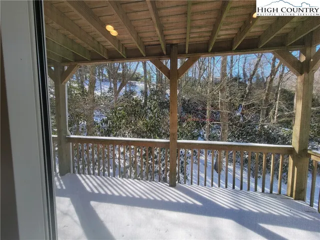 $425,000 | 182 Evergreen Springs Court, Unit 401, Blowing Rock, NC 28605