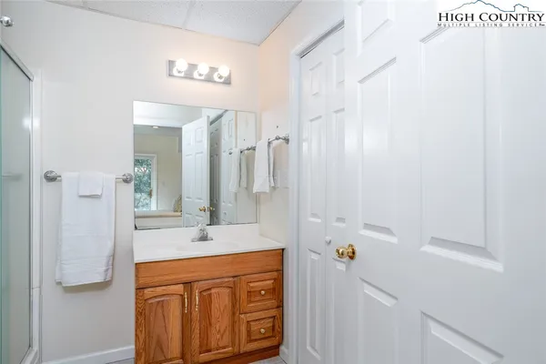 $405,000 | 182 Evergreen Springs Court, Unit 401, Blowing Rock, NC 28605