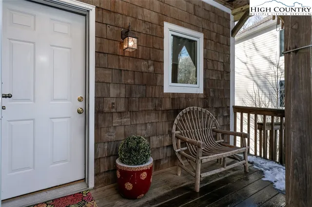 $425,000 | 182 Evergreen Springs Court, Unit 401, Blowing Rock, NC 28605