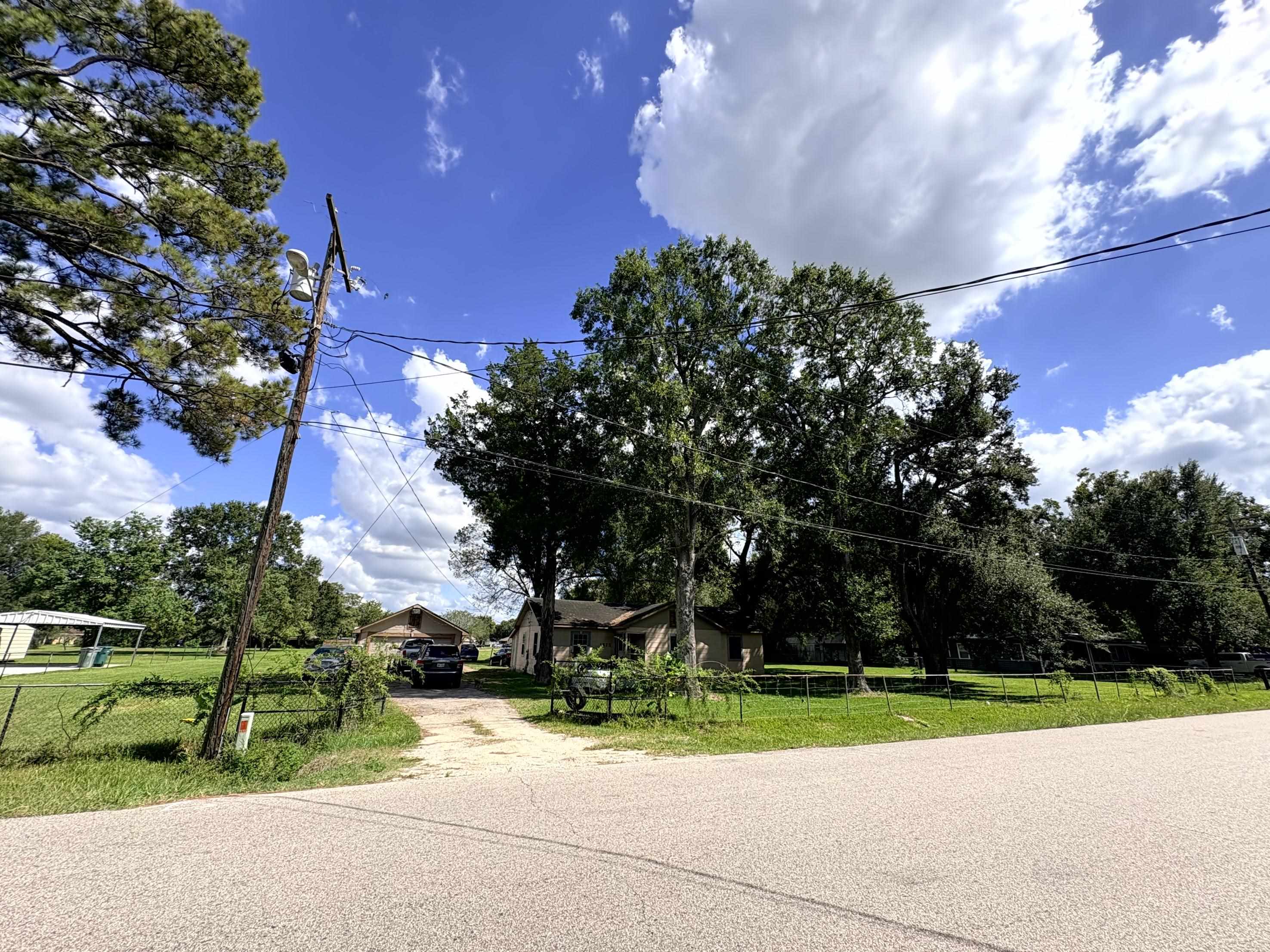 1875 Wescalder Road Beaumont, TX 77707 - Photo 14 of 27