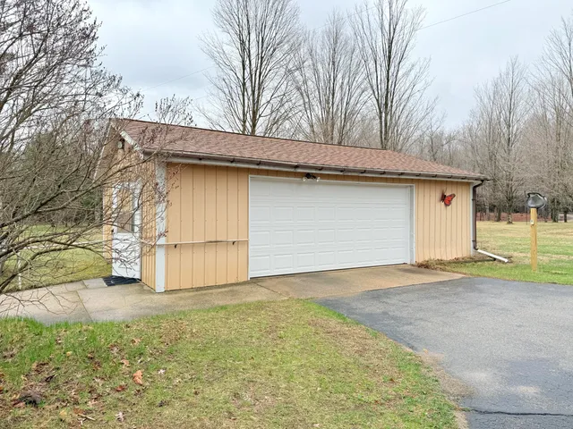 $230,000 | 15370 Rapids Drive, Hersey, MI 49639