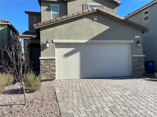 $2,700 | 10116 Red Crown Court, Las Vegas, NV 89141