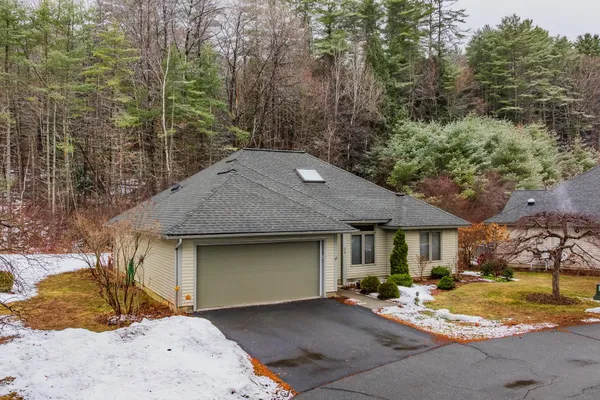 $535,000 | 84 Iris Way, Hartford, VT 05001