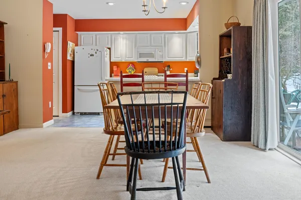 $535,000 | 84 Iris Way, Hartford, VT 05001