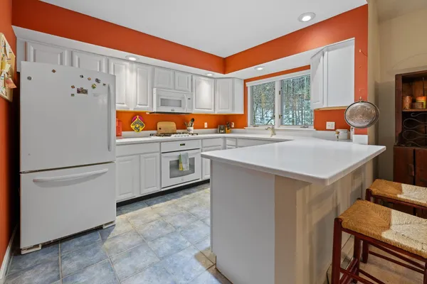 $535,000 | 84 Iris Way, Hartford, VT 05001