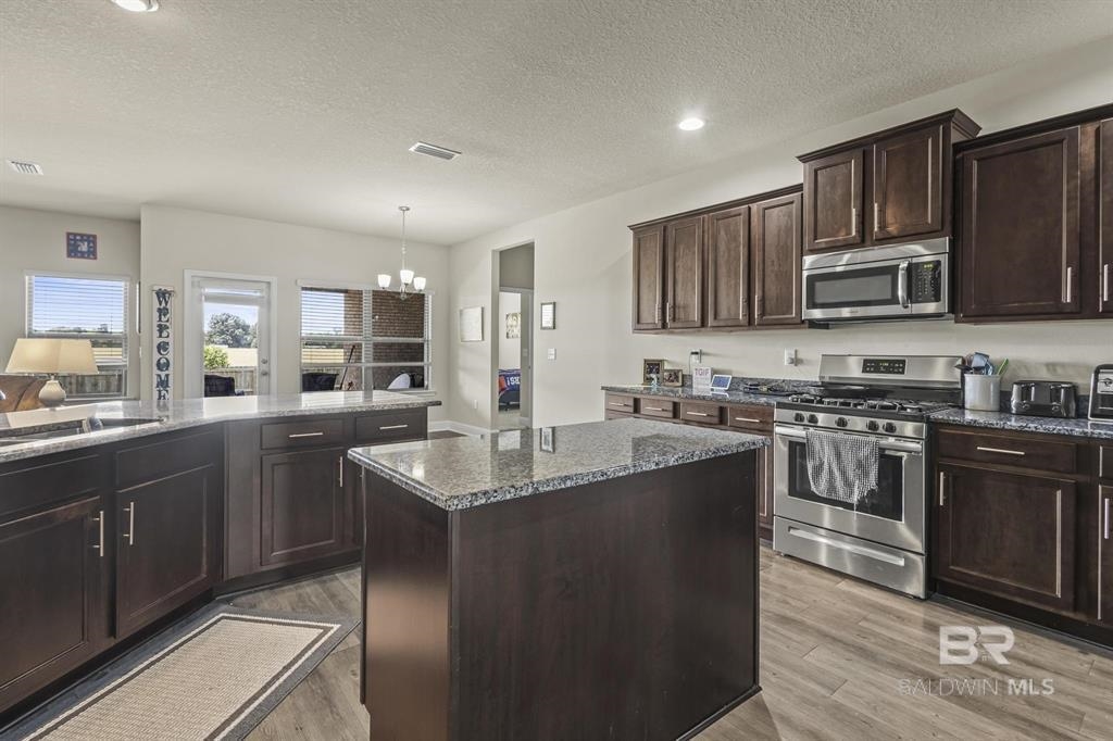 269 Silo Loop Fairhope, AL 36532 - Photo 4 of 17 Kitchen
