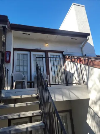 a view of entryway