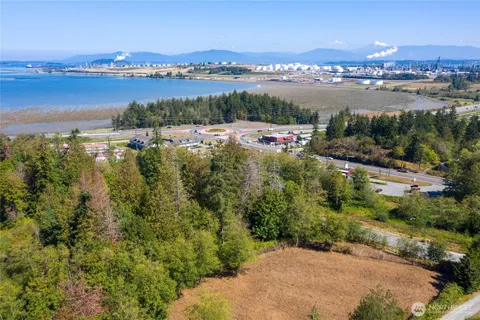 $1,200,000 | 7603 South Fidalgo Bay Road, Anacortes, WA 98221