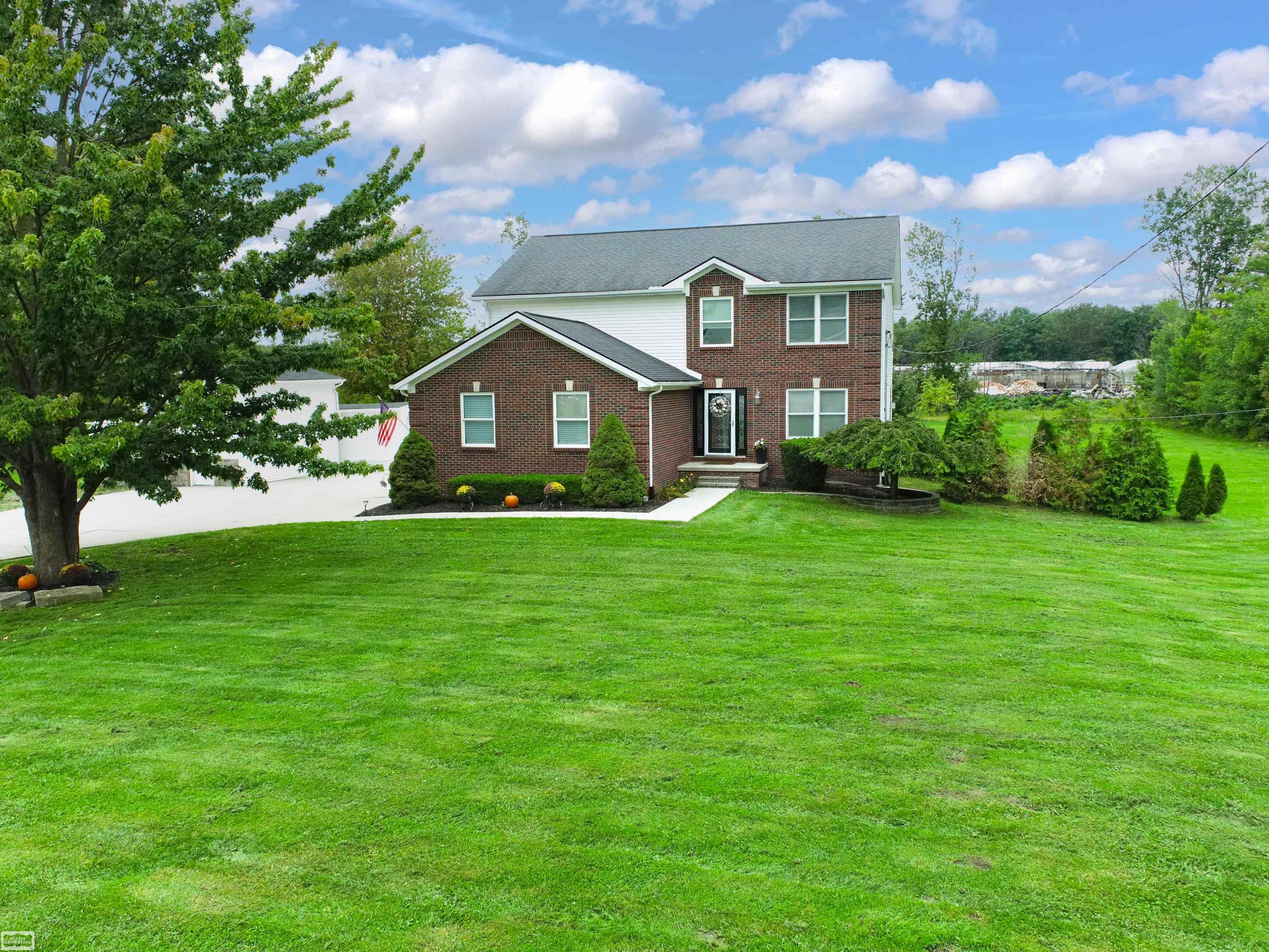 71237 Weeks Road Richmond, MI 48062 - Photo 34 of 60 50121889-33.JPG
