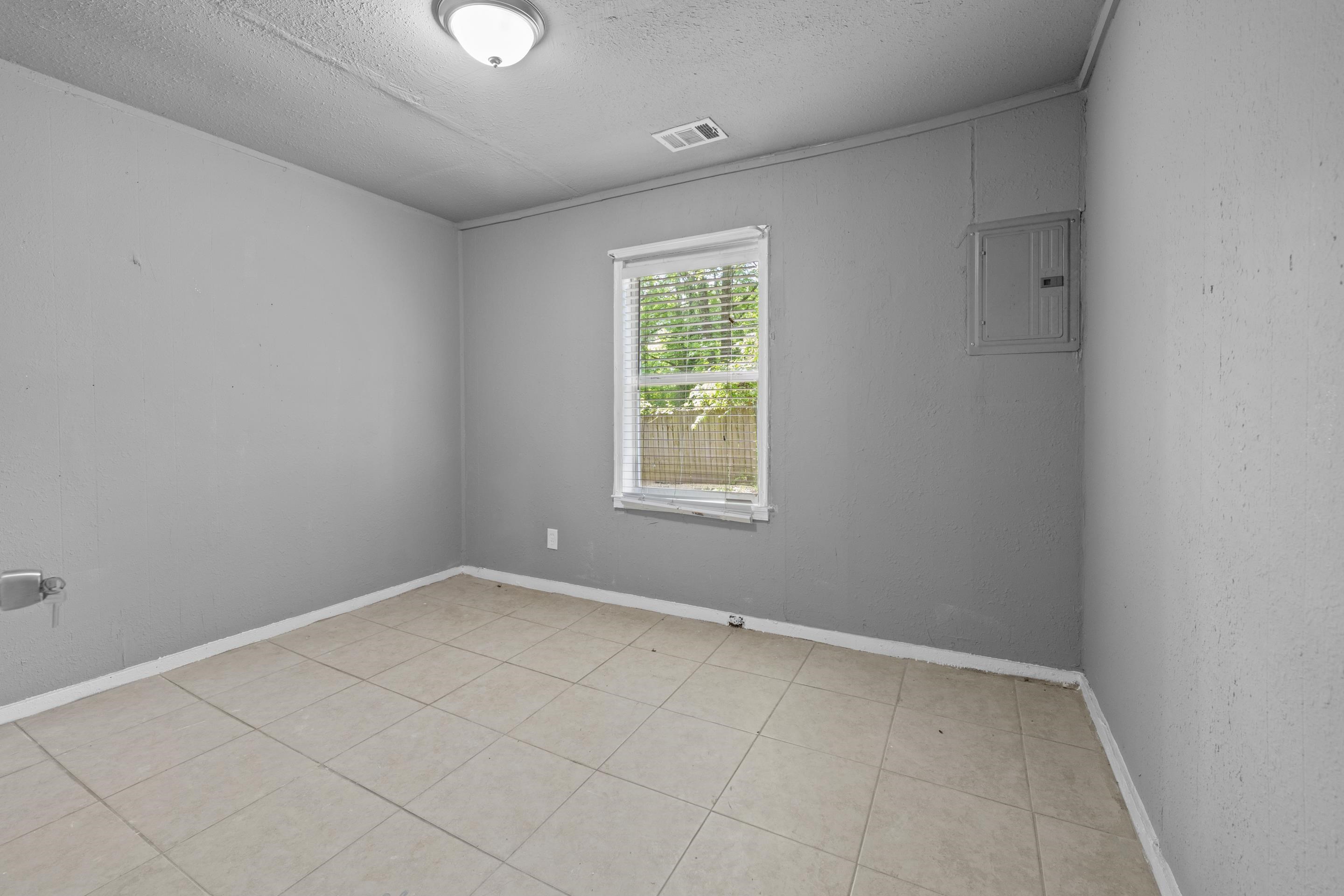 3066 Redbud Road Memphis, TN 38109 - Photo 14 of 29