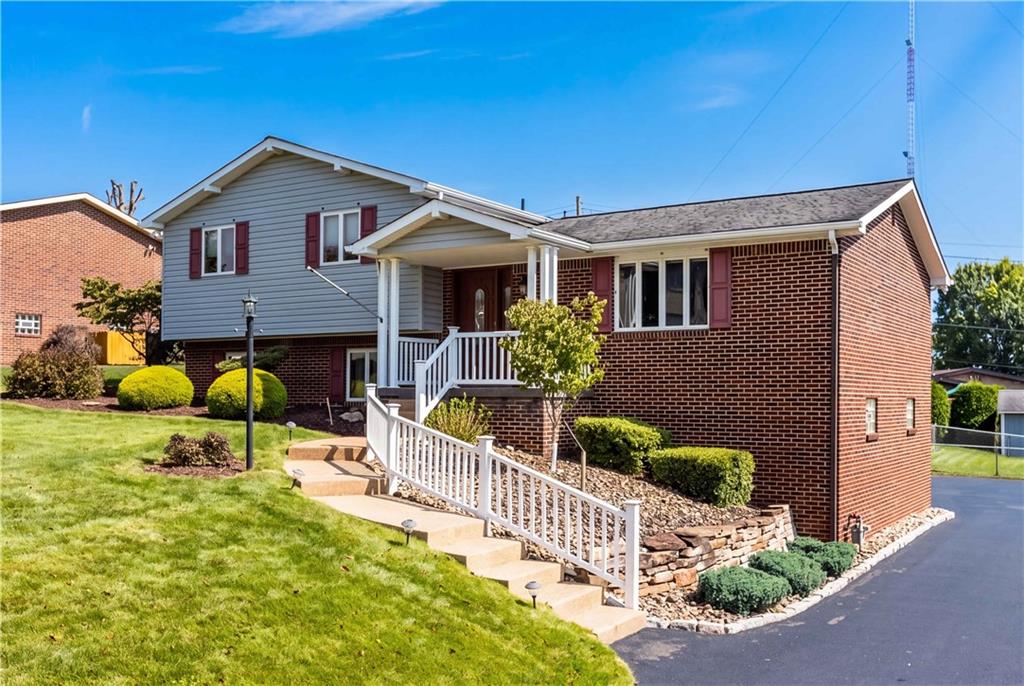 408 Middlesex Road McKeesport, PA 15135 - Photo 2 of 32 Gallery Image 2
