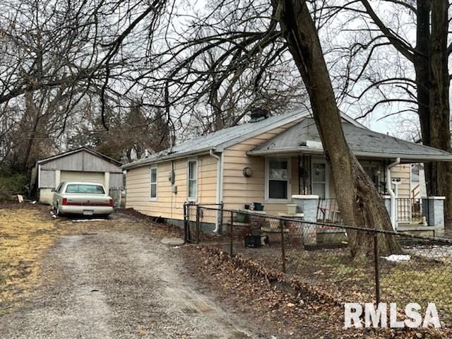 916 Yates Avenue Springfield, IL 62702 - Photo 1 of 3