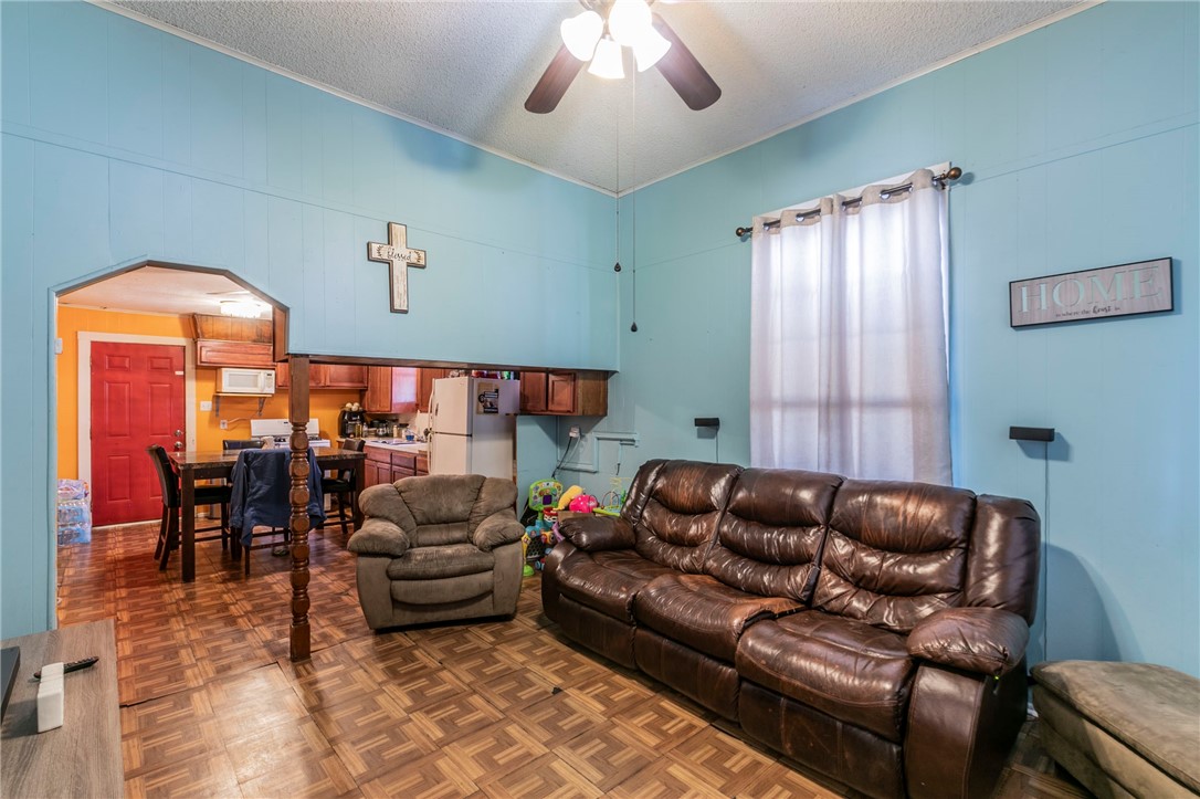 1507 Cleveland Avenue Waco, TX 76706 - Photo 6 of 24