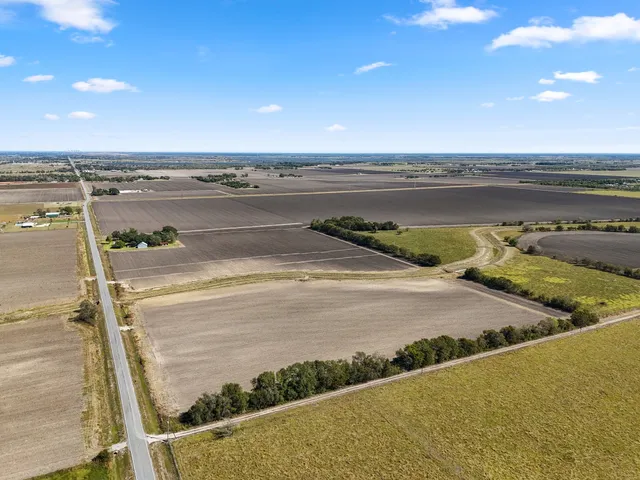 $950,000 | 0 Vrlla Road, Guy, TX 77444