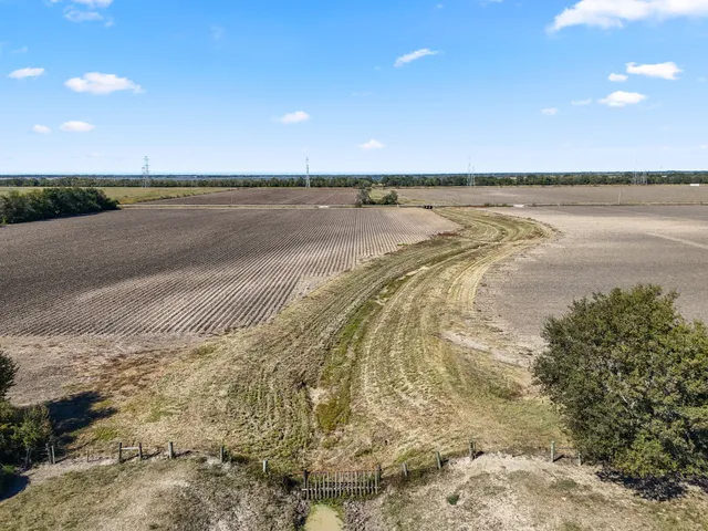 $950,000 | 0 Vrlla Road, Guy, TX 77444
