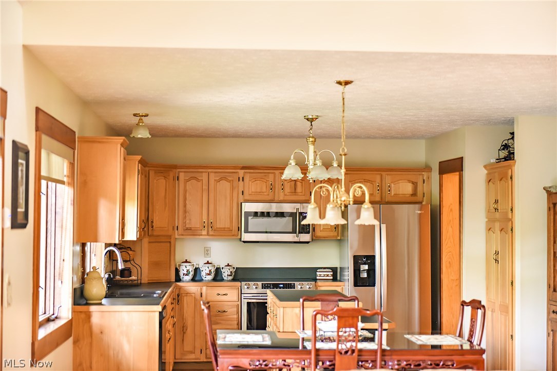 8567 Price Road Ravenna, OH 44266 - Photo 9 of 30