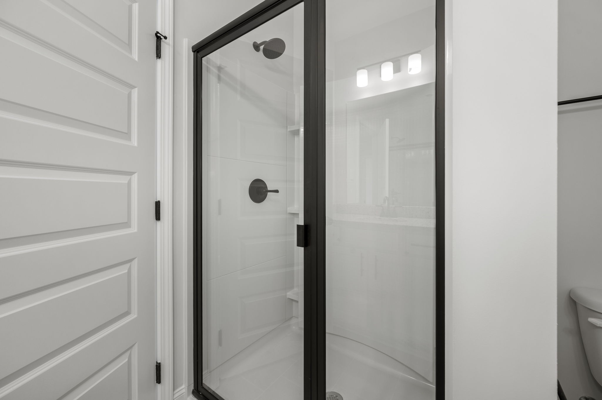 527 Rohan Drive Murfreesboro, TN 37129 - Photo 11 of 20 a bathroom with a shower