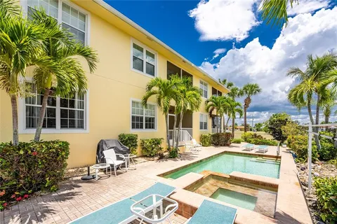 $284,900 | 3228 Wood Thrush Drive, Unit 112, Punta Gorda, FL 33950