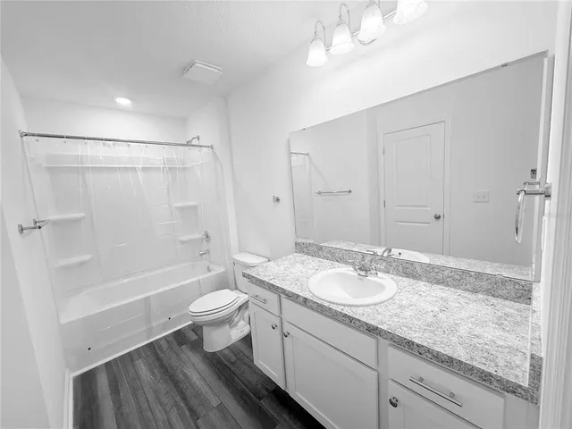 $1,950 | 6158 Daerr Rdg Street, Zephyrhills, FL 33542