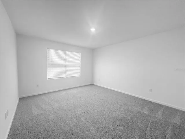 $1,950 | 6158 Daerr Rdg Street, Zephyrhills, FL 33542