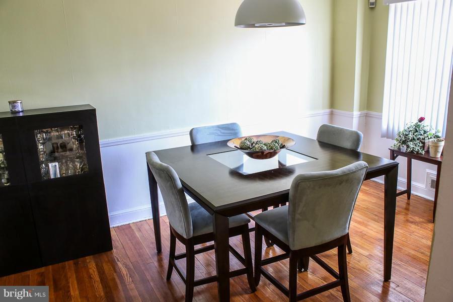 4003 Bareva Road Baltimore, MD 21215 - Photo 9 of 18 Dining Room