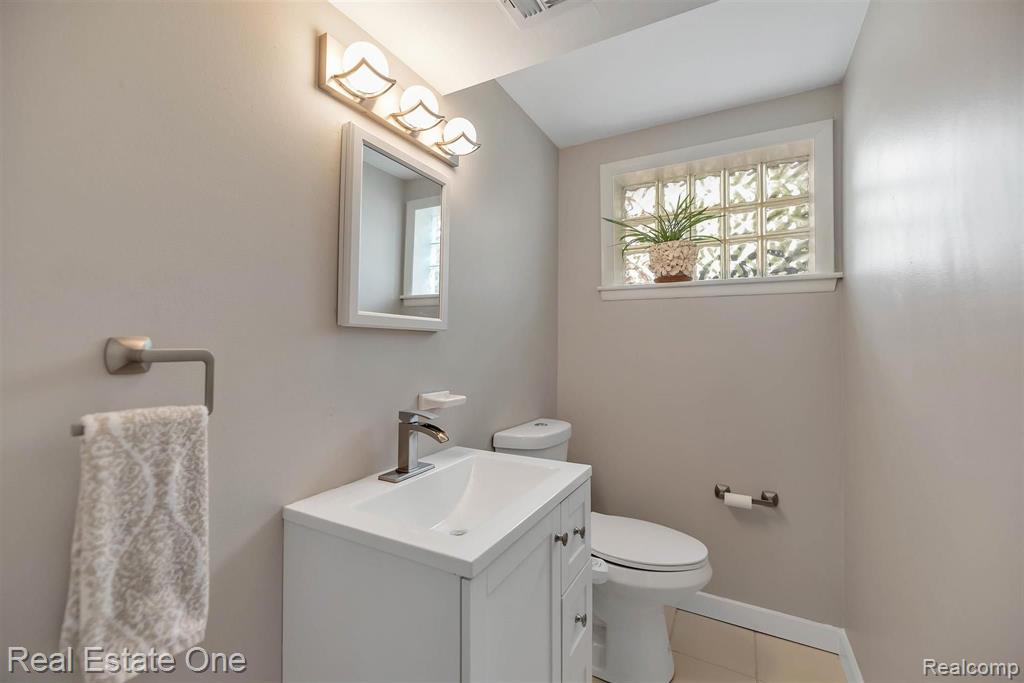 3024 Starr Road Royal Oak, MI 48073 - Photo 31 of 42