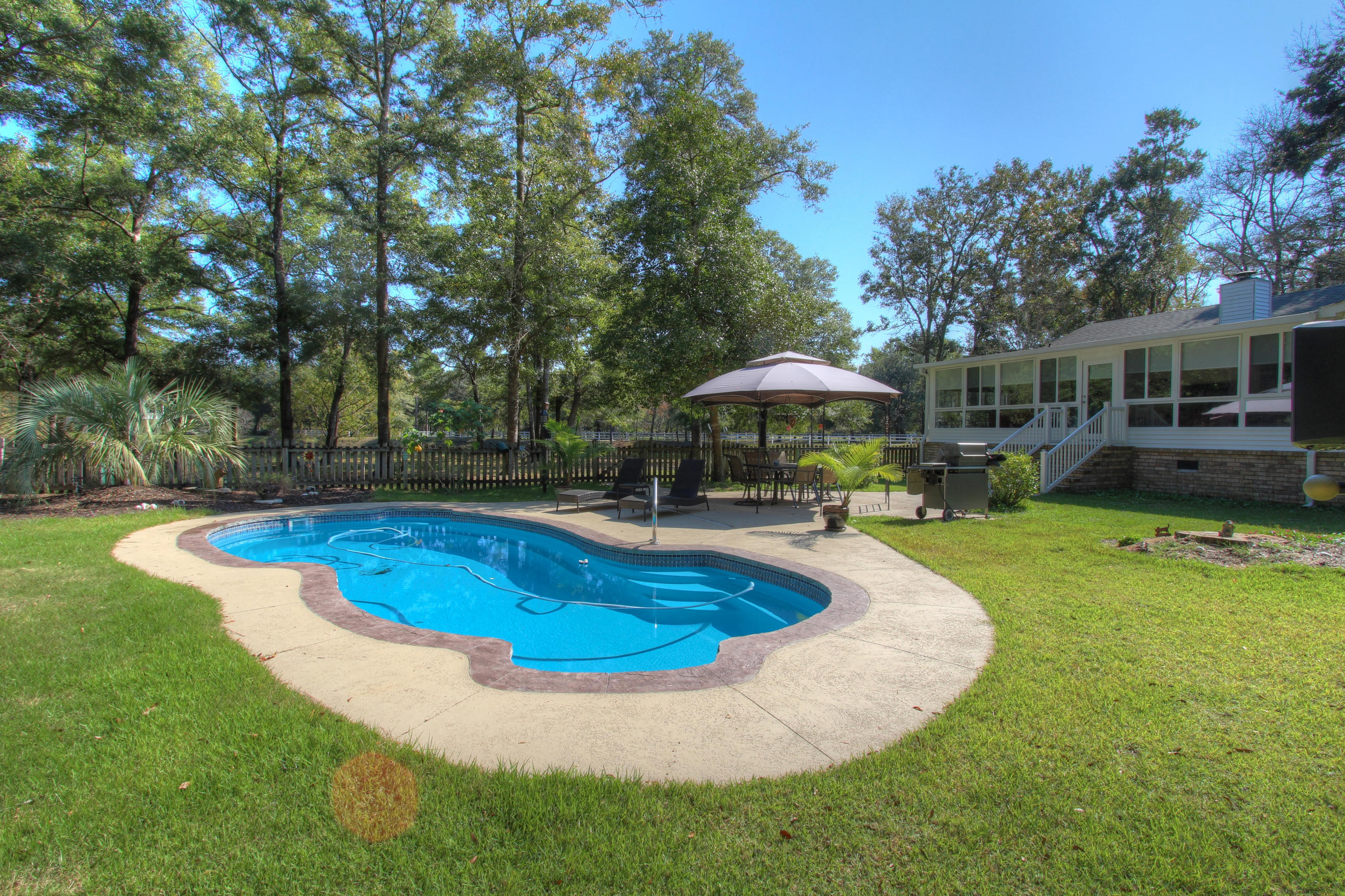6650 Old Jacksonboro Road Ravenel, SC 29470 - Photo 6 of 38 6650 Old Jackson (39)
