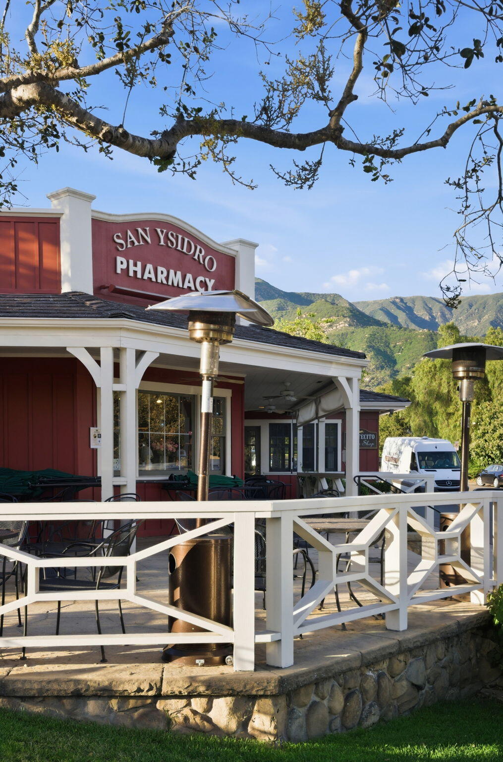 1988 Inverness Lane Montecito, CA 93108 - Photo 28 of 30 a view of a cafe with sitting area