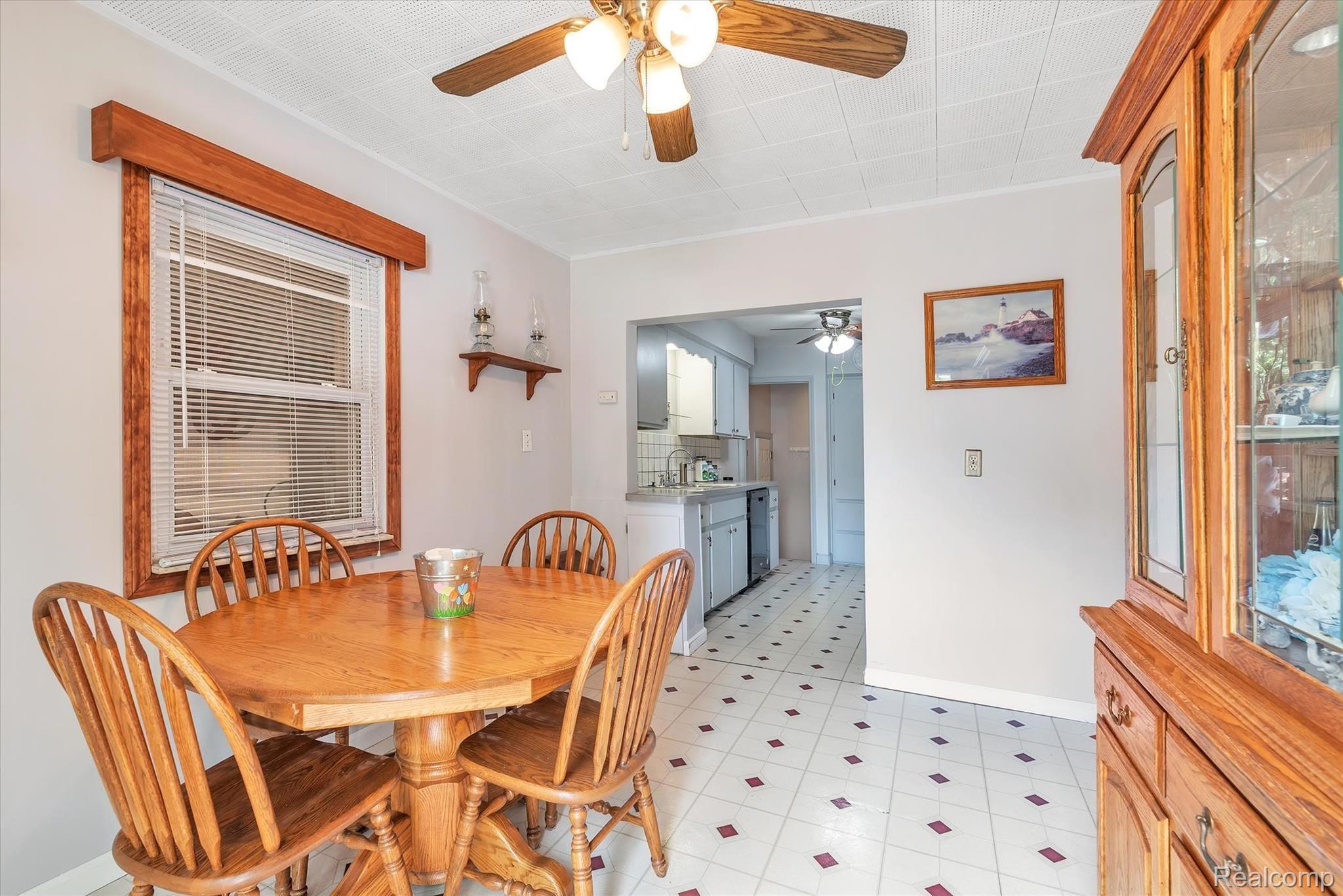 17678 Ruth Street Melvindale, MI 48122 - Photo 20 of 44 diningroom1.jpg