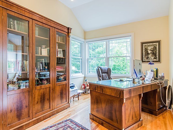 115 Woodledge Road Needham, MA 02492 - Photo 12 of 23