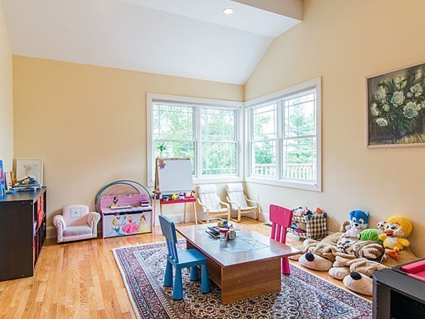 115 Woodledge Road Needham, MA 02492 - Photo 13 of 23