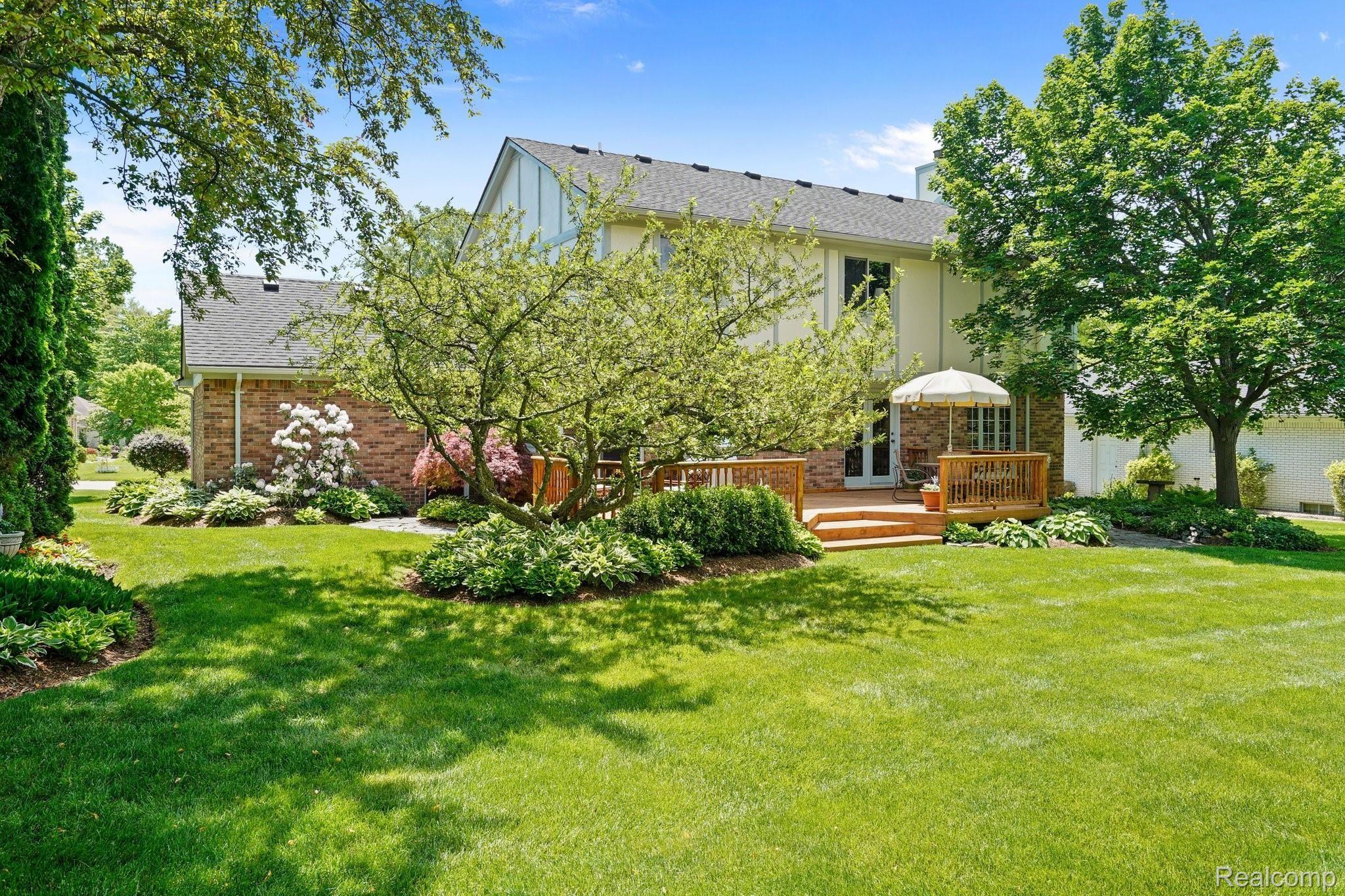 1026 Springwood Lane Rochester, MI 48309 - Photo 4 of 33 7-web-or-mls-1026 Springwood Lane Rochester Hills06.jpg