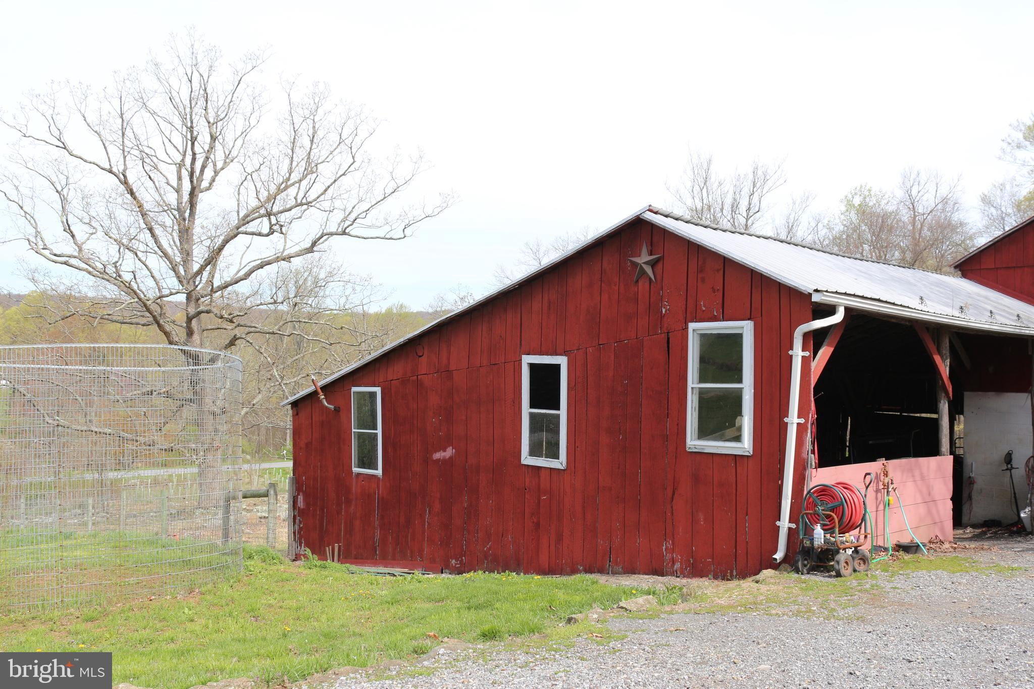 12435 Pleasant Valley Road Smithsburg, MD 21783 - Photo 14 of 78