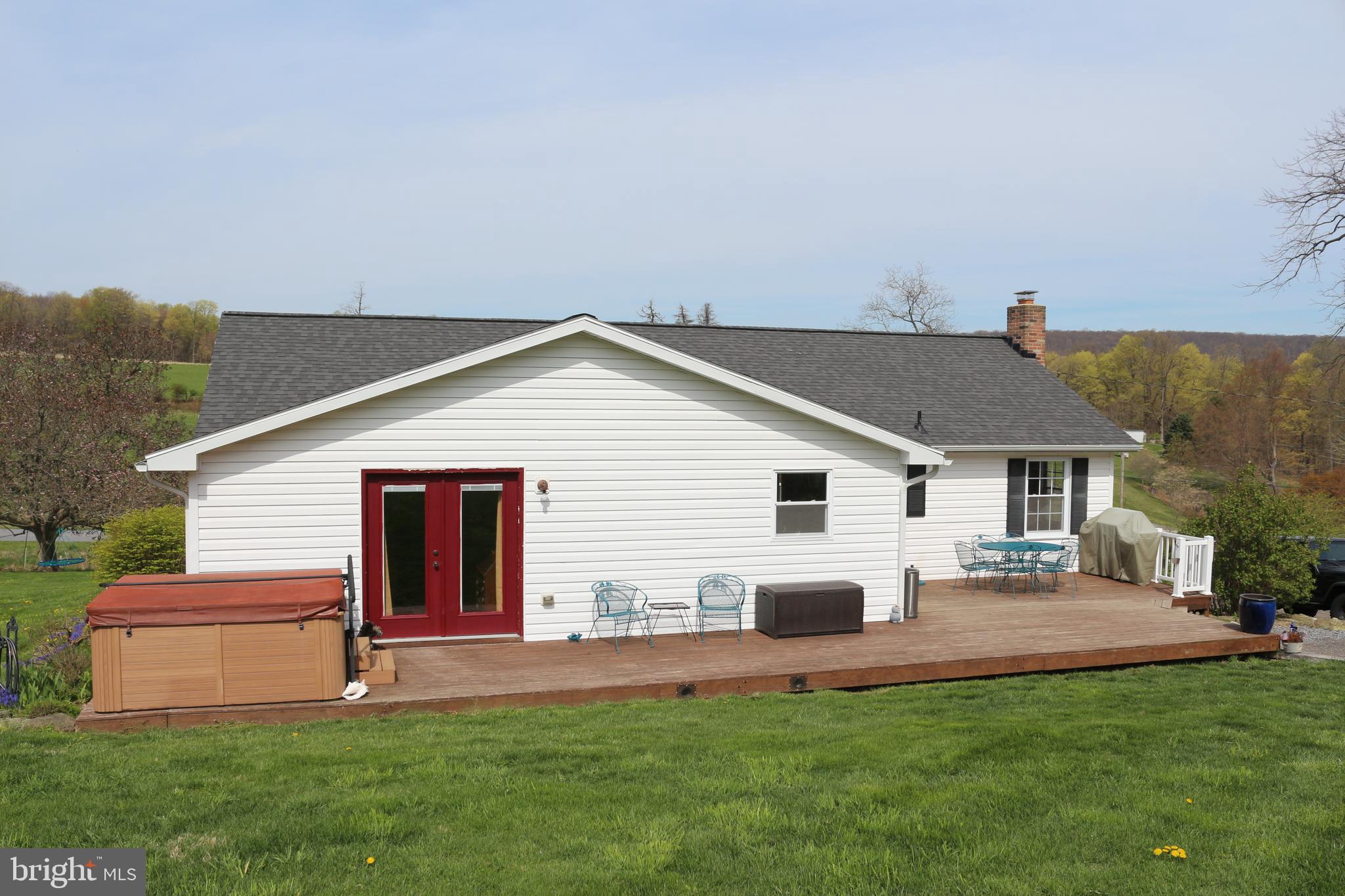 12435 Pleasant Valley Road Smithsburg, MD 21783 - Photo 4 of 78