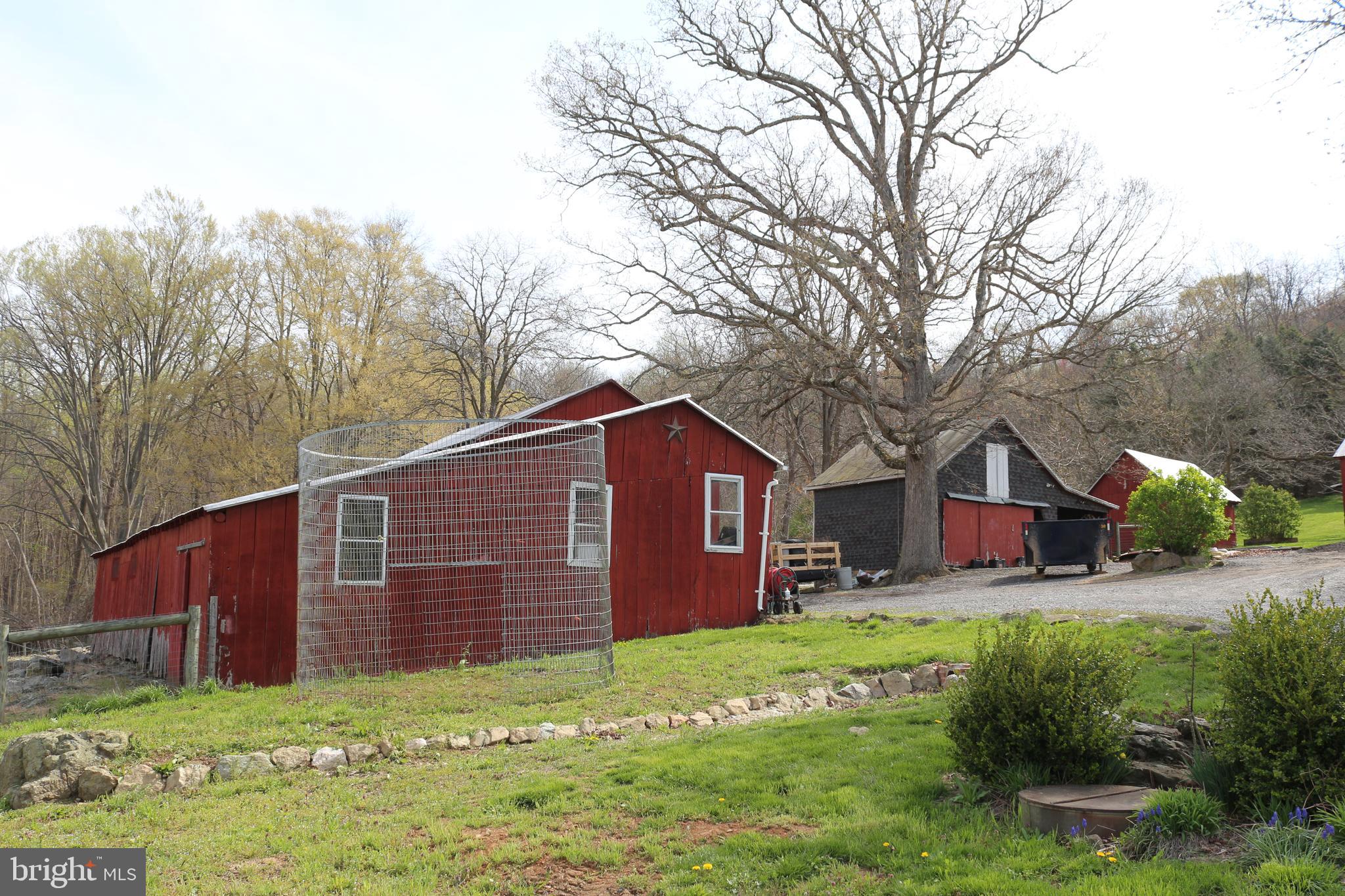 12435 Pleasant Valley Road Smithsburg, MD 21783 - Photo 9 of 78