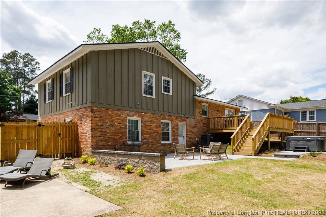 2620 Huntington Road Fayetteville, NC 28303 - Photo 23 of 23 a view of a house with sitting area
