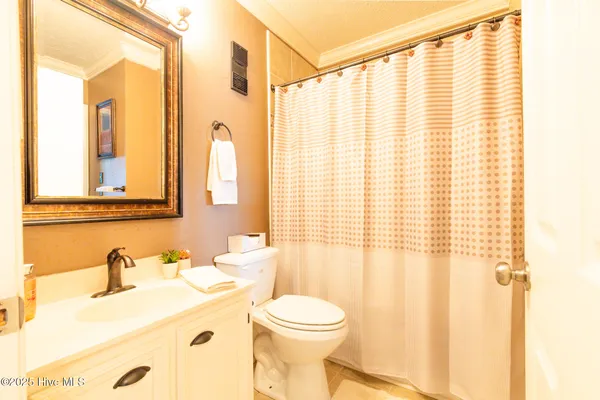 $187,000 | 310 Lake Place, Unit 310, Elizabethtown, NC 28337