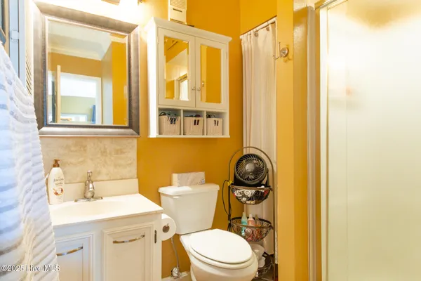 $187,000 | 310 Lake Place, Unit 310, Elizabethtown, NC 28337