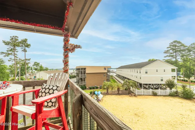 $187,000 | 310 Lake Place, Unit 310, Elizabethtown, NC 28337