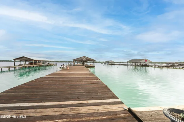 $187,000 | 310 Lake Place, Unit 310, Elizabethtown, NC 28337