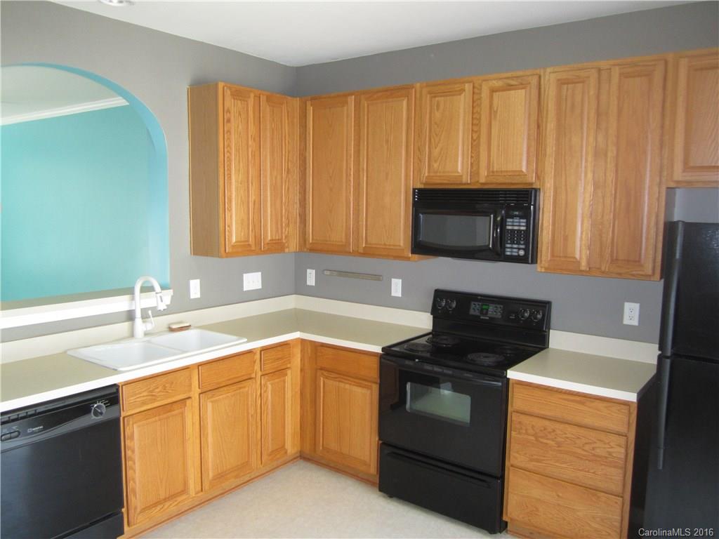 302 Tinder Box Lane, Unit 302 Fort Mill, SC 29708 - Photo 5 of 13