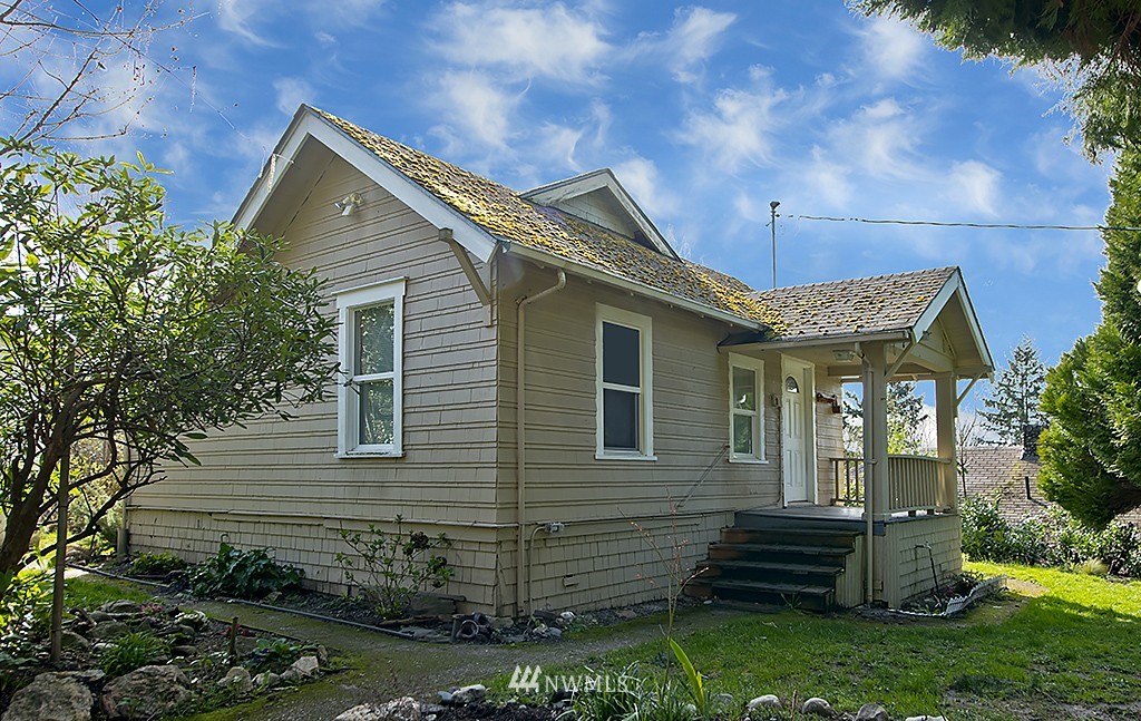 4117 Southwest Orchard Street Seattle, WA 98136 - Photo 1 of 19 Gallery Image 1