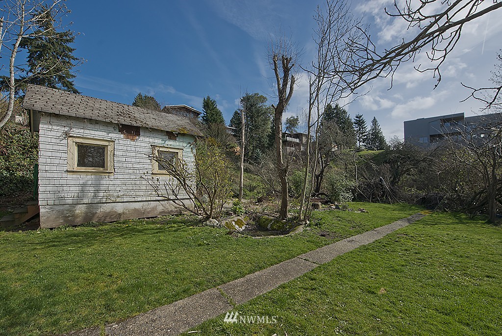 4117 Southwest Orchard Street Seattle, WA 98136 - Photo 17 of 19 Gallery Image 17