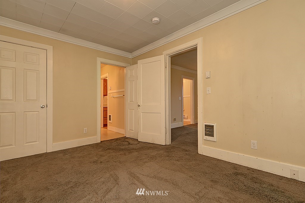 4117 Southwest Orchard Street Seattle, WA 98136 - Photo 10 of 19 Gallery Image 10