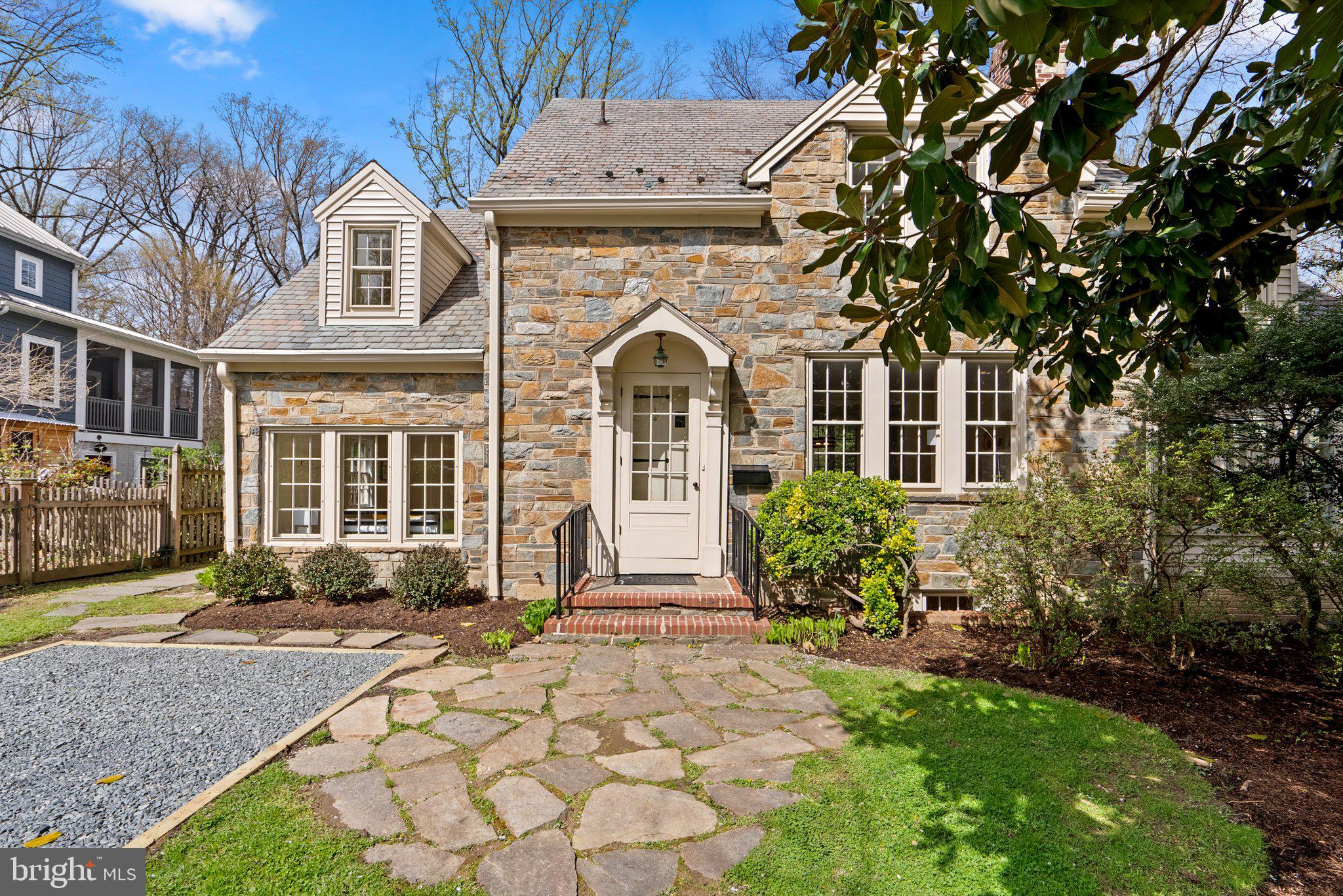 Welcome to 1203 Highland Drive