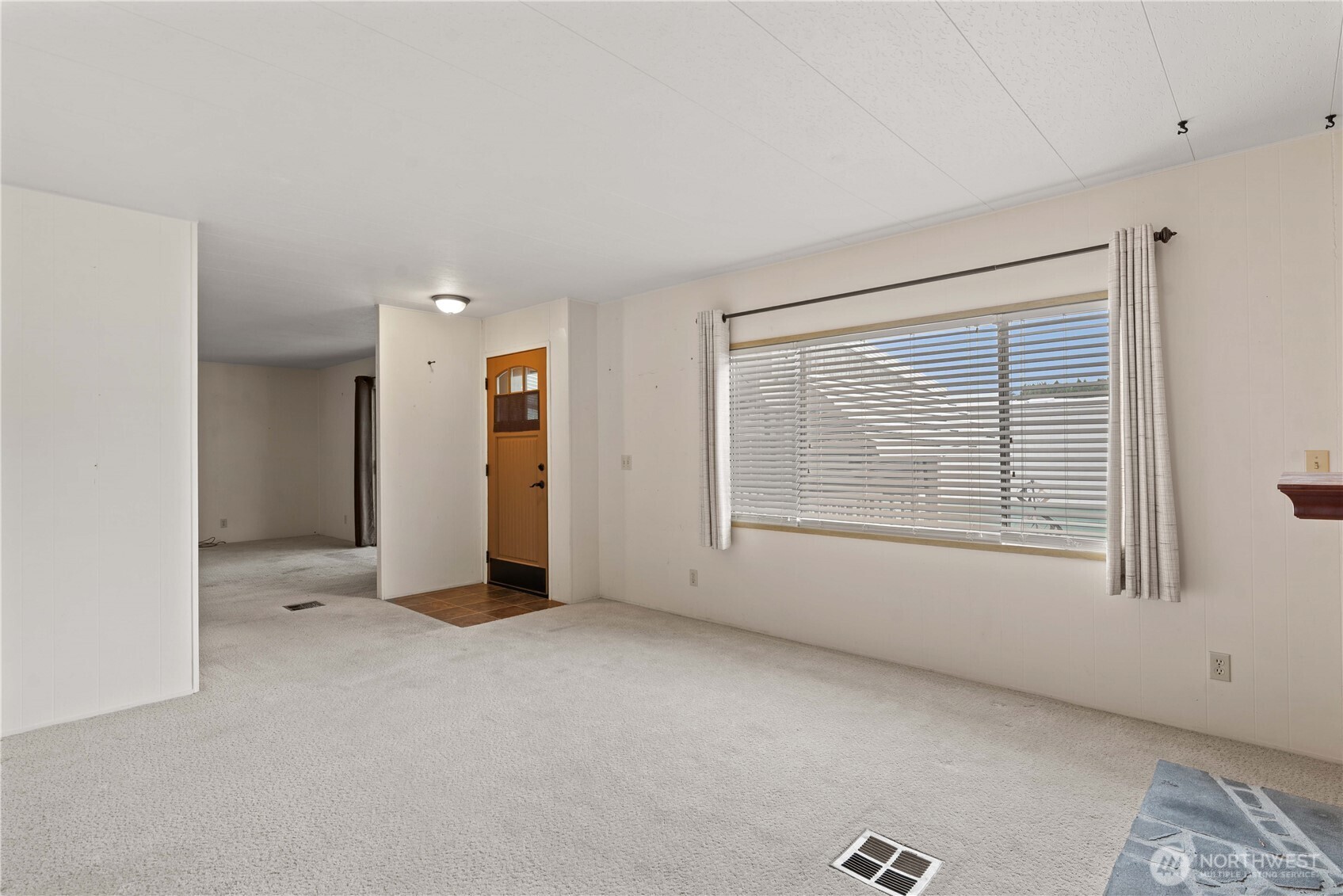 1311 Maple Street, Unit 18 Wenatchee, WA 98801 - Photo 4 of 28