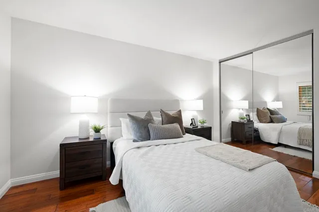 $1,117,000 | 8037 Caminito Mallorca, La Jolla, CA 92037