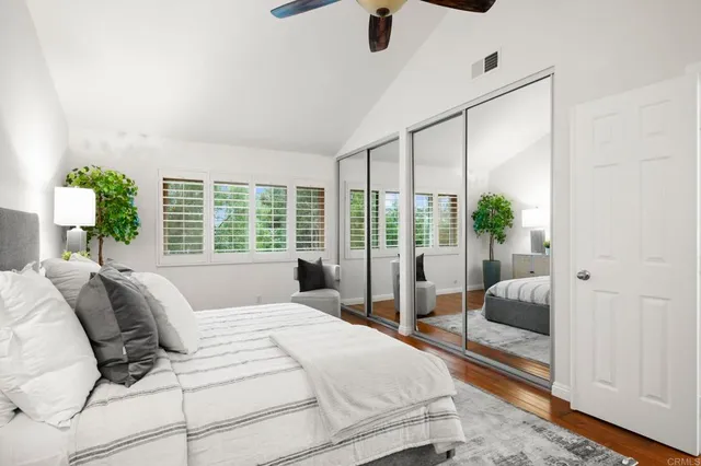 $1,117,000 | 8037 Caminito Mallorca, La Jolla, CA 92037