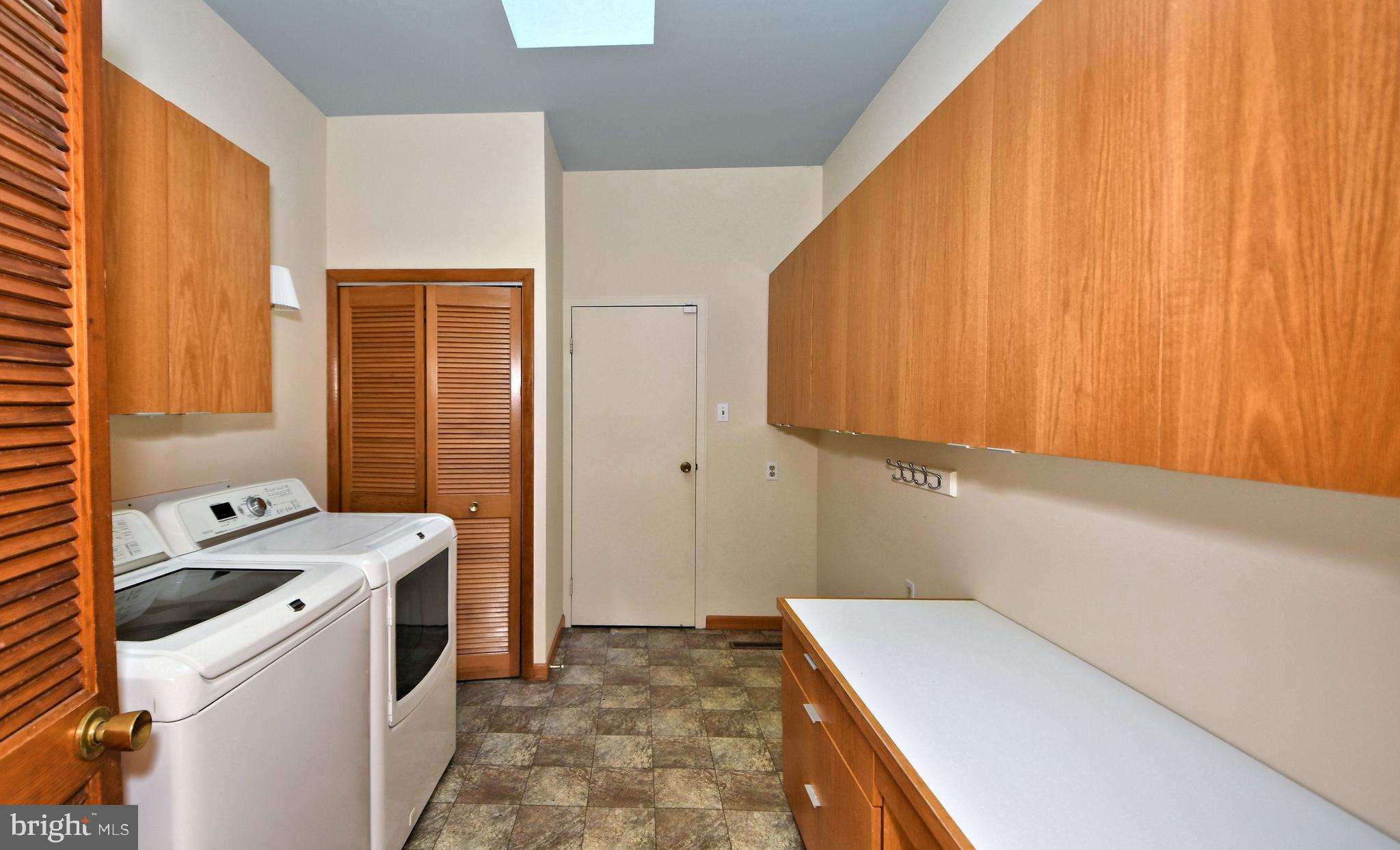 1027 Gypsy Hill Road Ambler, PA 19002 - Photo 6 of 68
