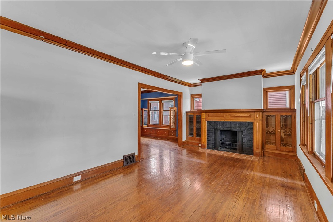 3177 Warren Road Cleveland, OH 44111 - Photo 4 of 38